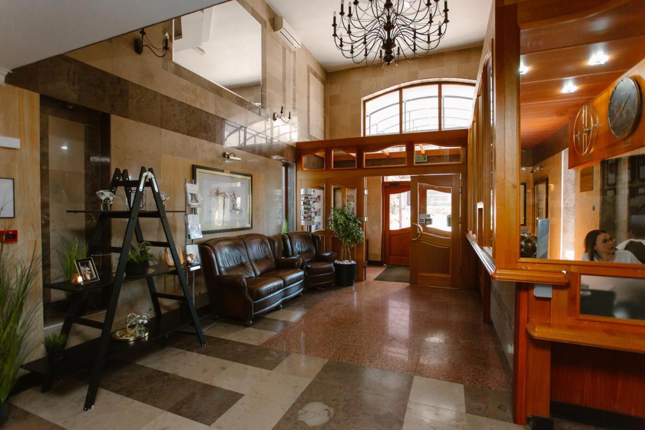 Hotel Kosmowski Września Exterior foto